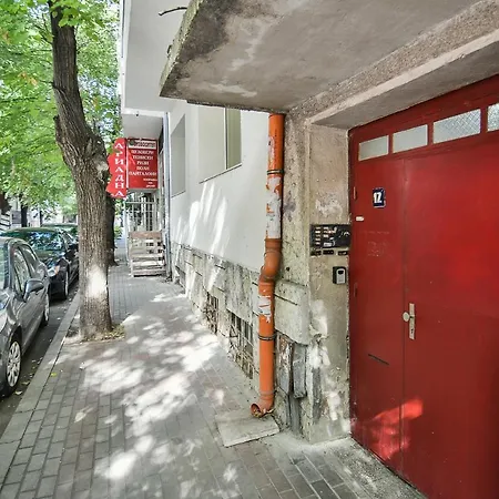 شقة Hideout In Heart Of With Wifi فارنا